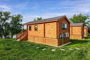 Hershey Road cabin exterior 4